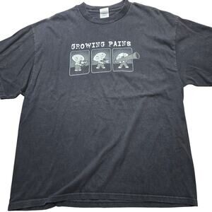 vintage Gildan brand t-shirt features a graphic of Stewie Griffin men's xl